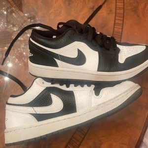 Womens Nike Air Jordan 1 Low SE Homage